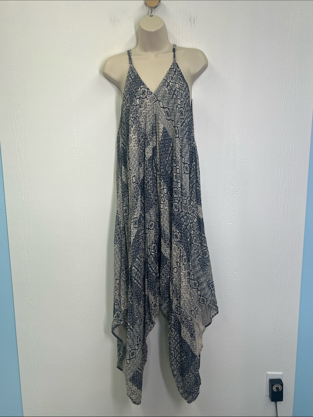 Earthbound - Blue And White Fun Pattern Spaghetti Strap Oversized Romper SZ SM